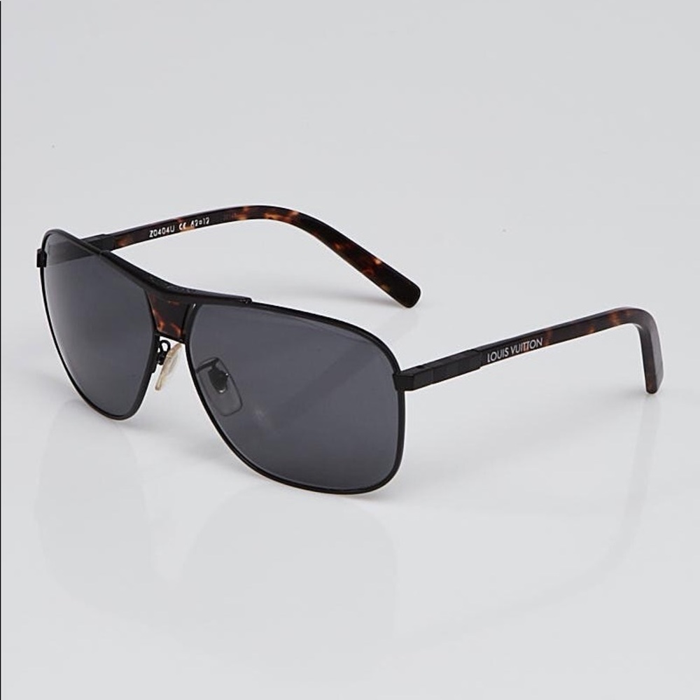 LOUIS VUITTON Tortoise Shell Aviator Glasses OBO